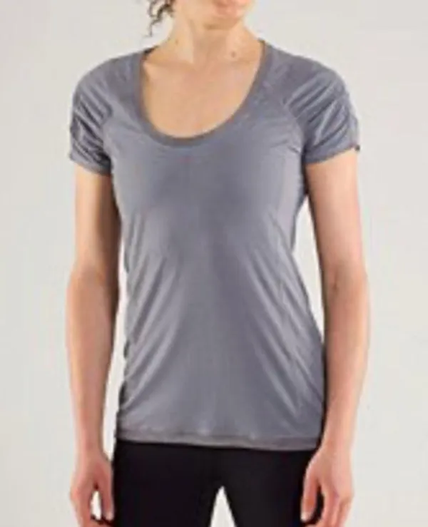 Lululemon Willpower Short Sleeve Shirt in Red - Image 9