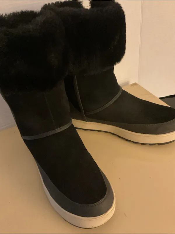 Koolaburra by Uggs women Black Suede leather fur Tynlee waterproof boots US 9 - Image 6