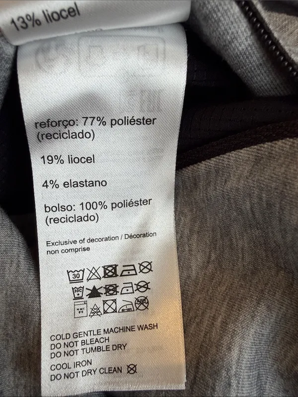 On Cloud Focus Tech Zipped Hoodie - Image 7