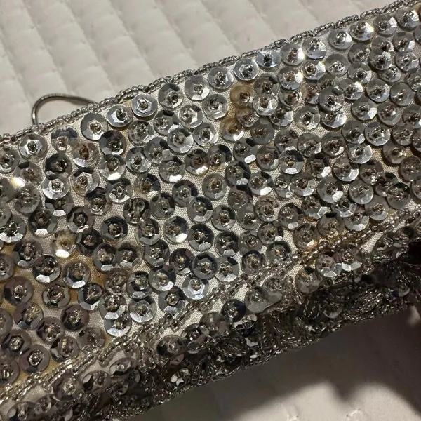Women’s Beaded Bead Sequin Hand Bag Evening Purse Silver Tone - Needs TLC - Image 6
