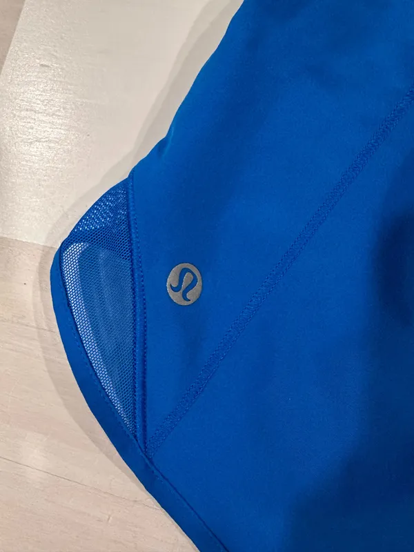 lululemon hotty hot high rise hr lined short 4” long poolside blue 6 W7AYXT - Image 3