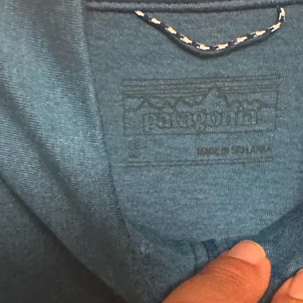 Patagonia Women's Blue Long Sleeve Top - Image 3