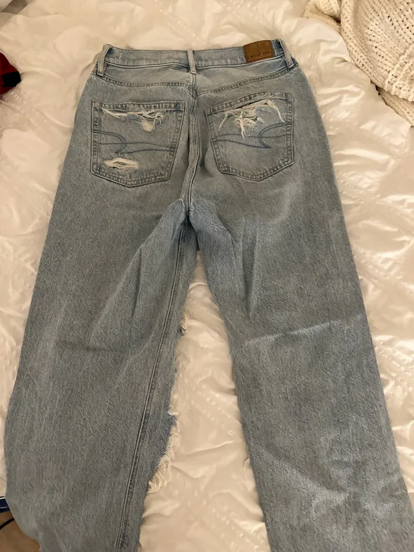 American Eagle Baggy Ripped Jeans  - Image 2