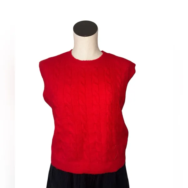 NWT ZARA Red Cable Knit Sleeveless Sweater Vest Super Soft Medium - Image 6