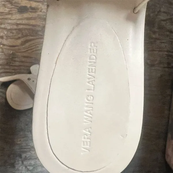 Vera Wang Women's White Studded Leather Thong Sandals Casual Summer - Image 5