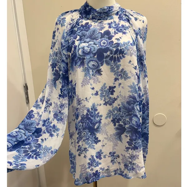 Maeve Anthropologie Blue White Floral‎ Sheer Tunic Blouse High Neck Tie Back L - Image 3