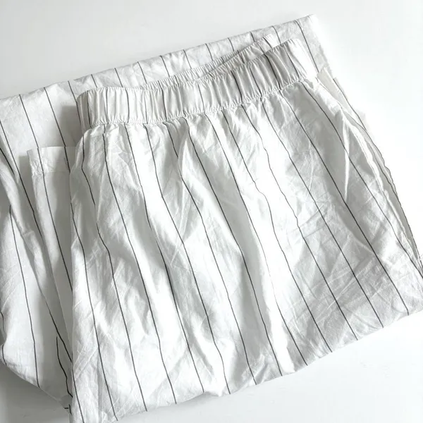 American Eagle Outfitters White Pinstripe Boxer Lounge Pants Medium - Image 2