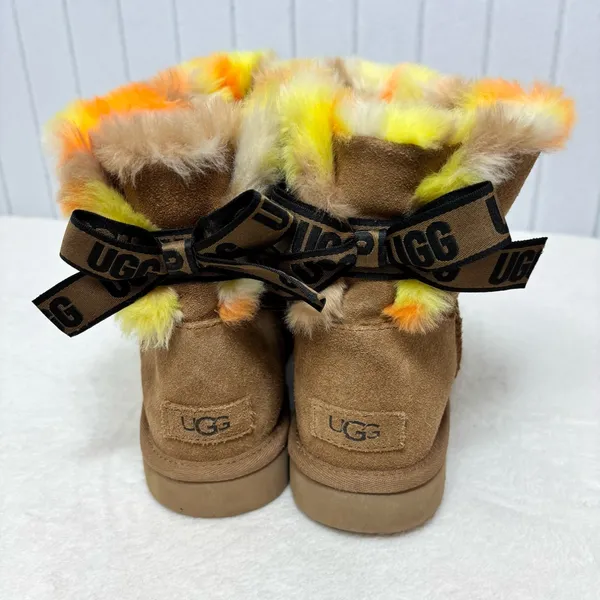 UGG CLASSIC MINI‎ BAILEY BOW PUNK PLAID CHESTNUT BOOTS Vibrant Fur Lining Size 9 - Image 6
