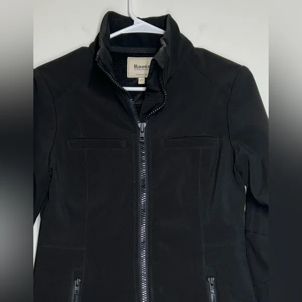 Roots outdoors softshell jacket women’s size S black full zip long sleeve‎ - Image 2