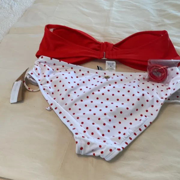 Swimwear Red Size M - Image 4