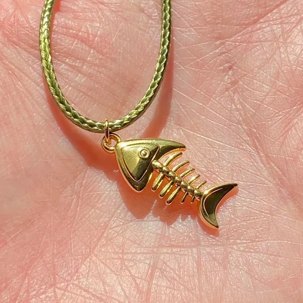 Handmade gold tone stainless steel fish boho funky chic simple necklace🌀🐟 - Image 4