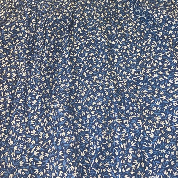 Old Navy Blue/White Design Skirt - Image 2