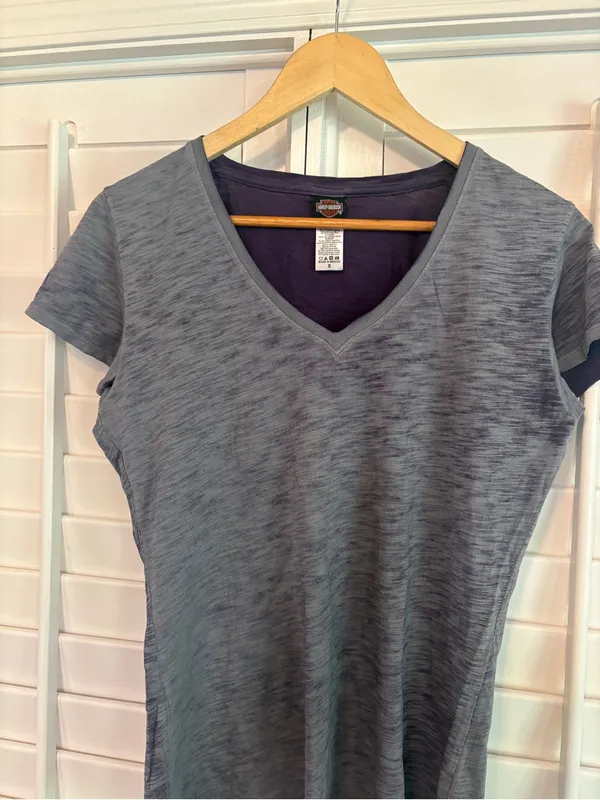 Harley Davidson Purple Burnout Wash V Neck Top Size Small - Image 3