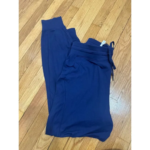 Lululemon size 8 ready to rulu joggers navy blue joggers lulu everyday pants - Image 7