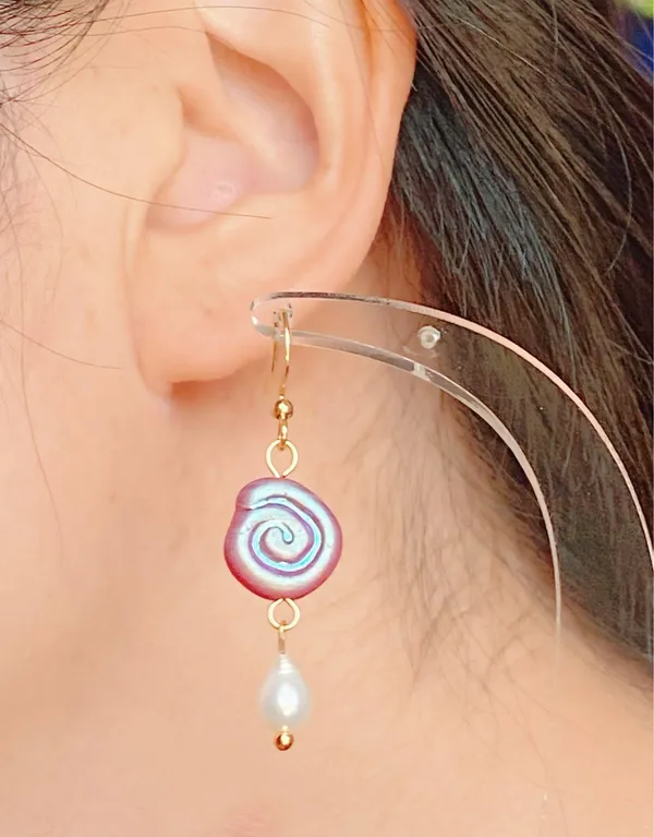 Handmade boho grunge fairy whimsical funky style quality Czech glass swirl pearl dangle earrings🌀⭐️ - Image 8
