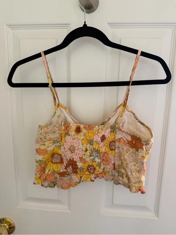 American Eagle Yellow Orange Floral Crop Top Size Medium - Image 5