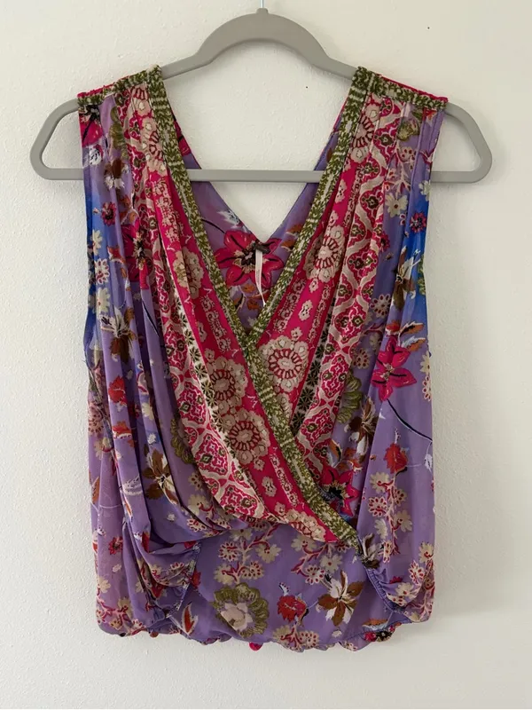 Free people Havana Whimsical Floral Print Sleeveless Surplice Tank Top size XS - Image 3