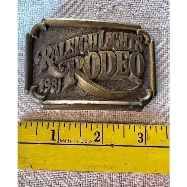 Vintage 1981 Raleigh Lights Rodeo Men's Brass Belt Buckle Western Cowboy - Image 6