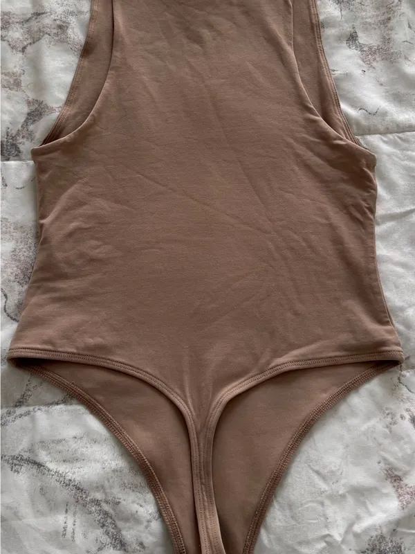 Aritzia The Group Babaton Sleeveless high Neck Bodysuit in Taupe, size XS casual - Image 7