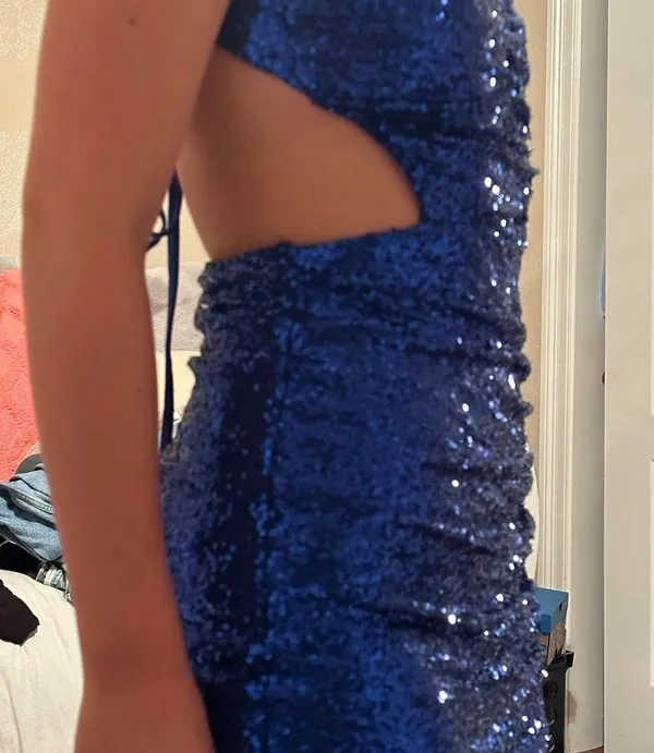 Windsor royal blue stunning dress! Perfect for homecoming! - Image 5