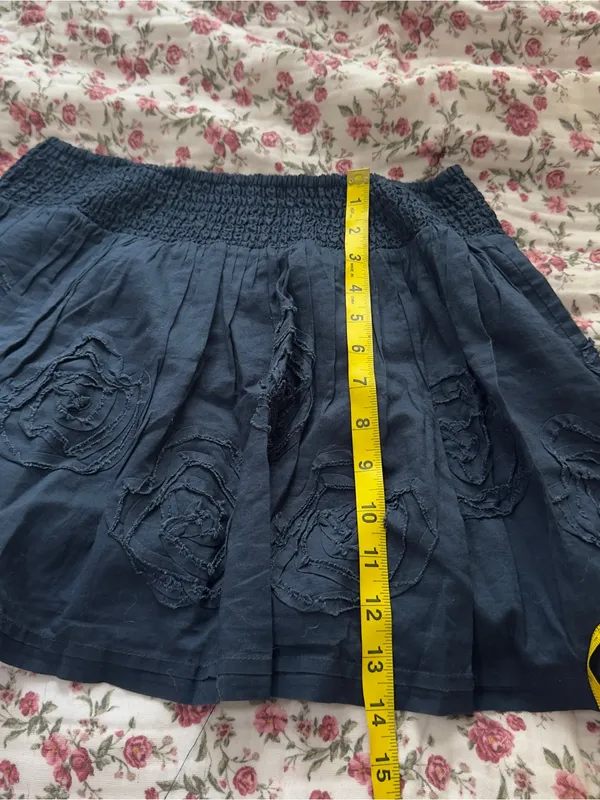 Y2K Abercrombie & Fitch Navy Blue Smocked Waist Mini Skirt - Image 6