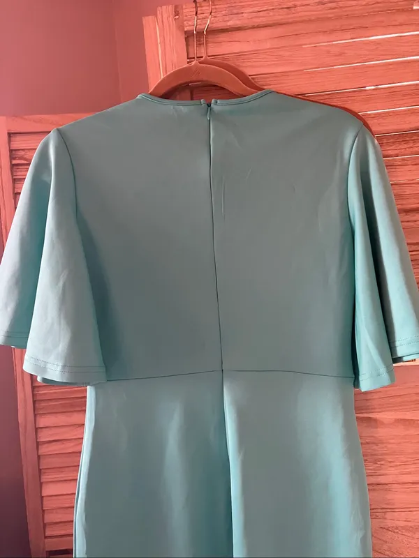 Women's Sheath Dress with Flutter Sleeves Medium - Image 11
