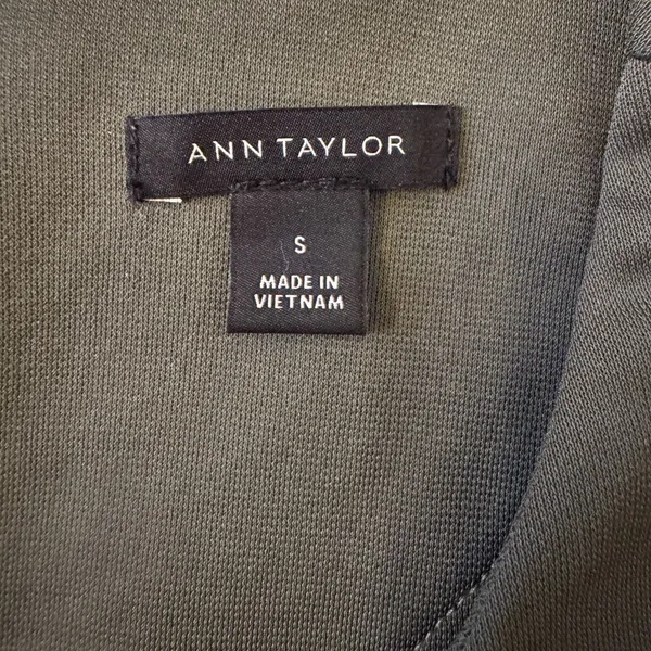 Ann Taylor | Dark Green Flutter Sleeve Blouse Size Small Keyhole Back - Image 5