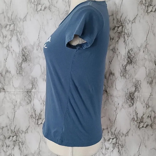Roxy Hawaii graphic tee size medium - Image 3