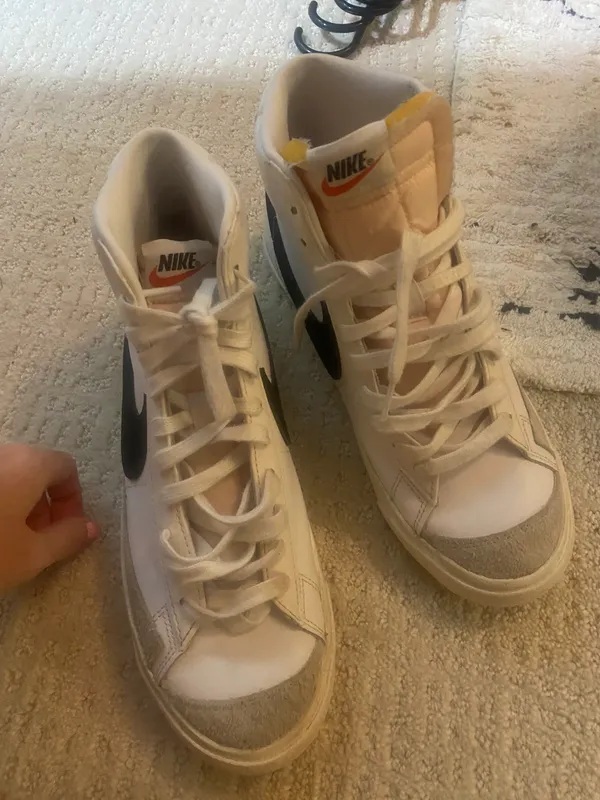 Nike Blazers - Image 2