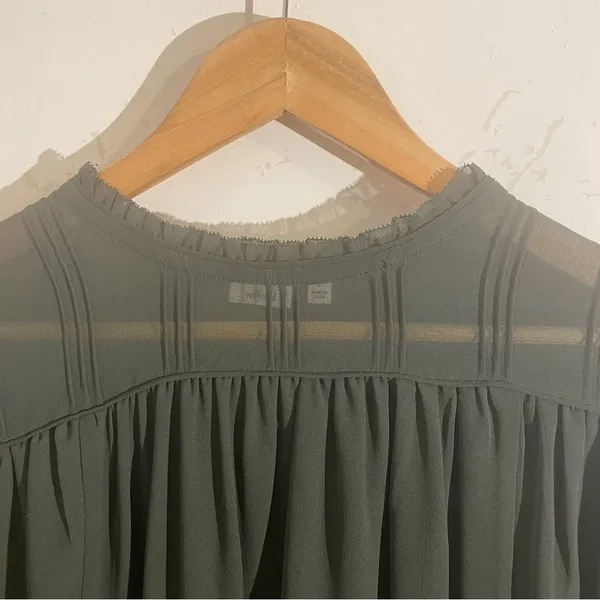 Wilfred Elegant Green Long Sleeve Women's Top - Image 4