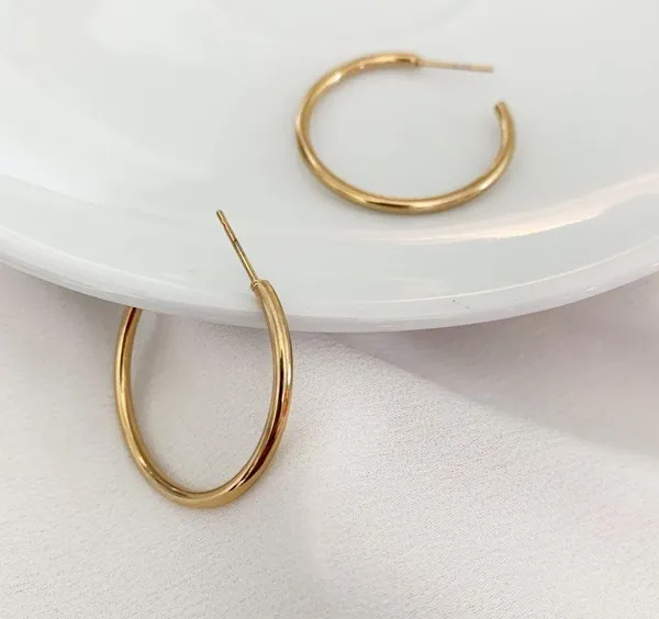 18K Gold Thin 20mm Hoop Earrings - Image 3