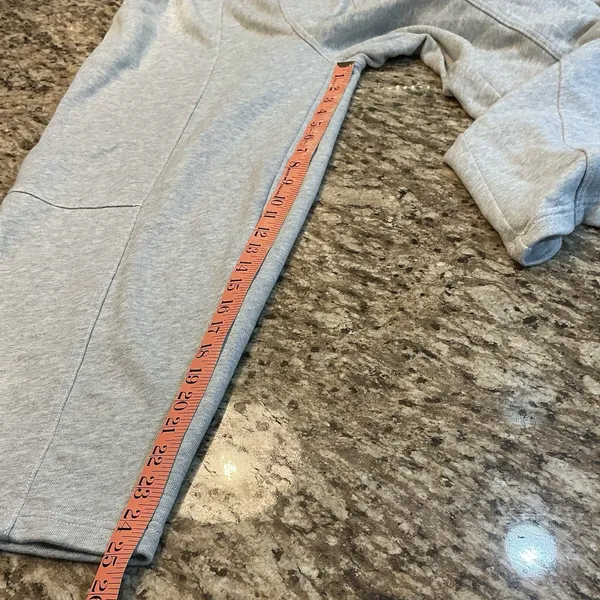 Aerie Womens S Short Gray Cargo Sweatpants Jogger Pants NWT Flaw - Image 4