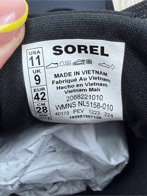 Sorel Women's Out N About IV Low Women's Waterproof Sneaker 11 Black Gum 2 $100 - Image 6