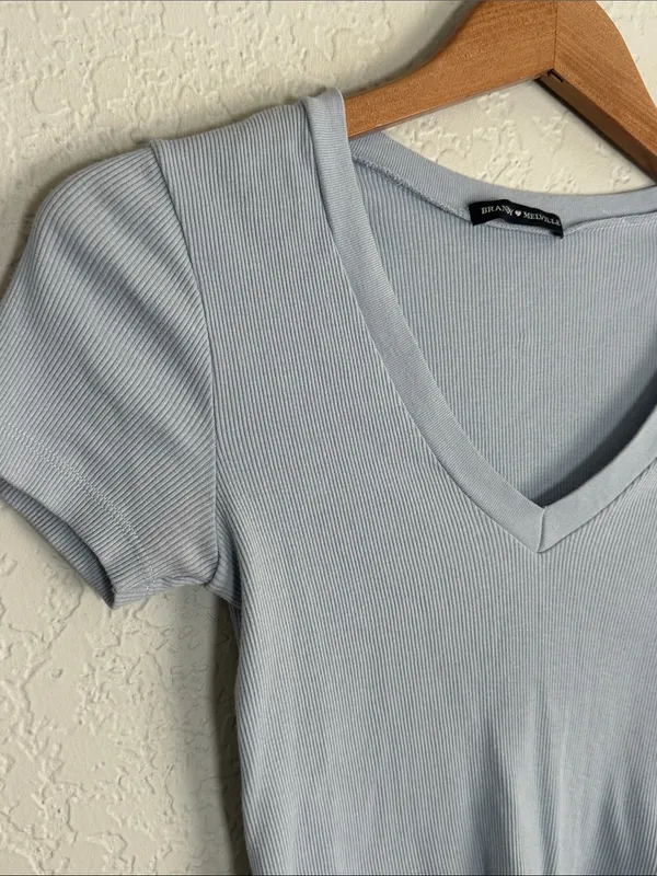 NEW Brandy Melville Sky Blue Ribbed Crop Top Y2K V Neck - Image 2