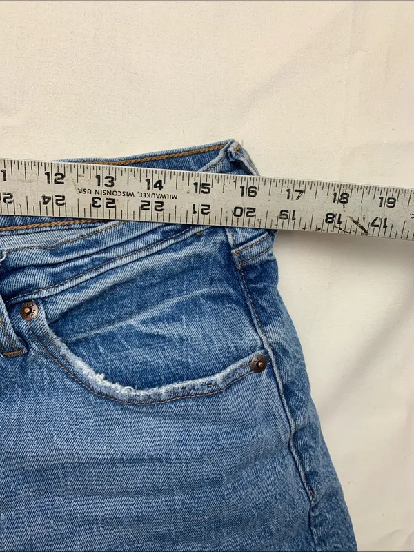 Abercrombie & Fitch 16 33 90s relaxed high rise Medium Blue Denim Cutoff Shorts - Image 4