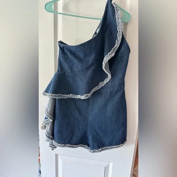 NWT DO + BE Denim One Shoulder Romper - Image 4