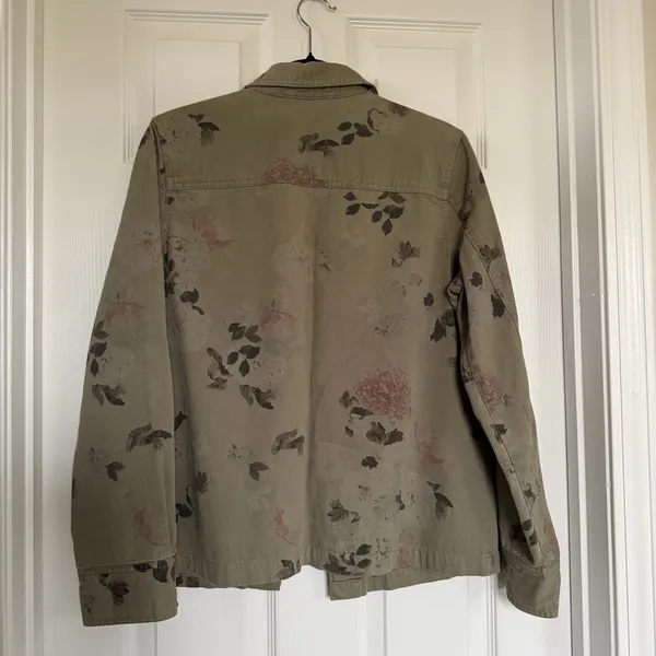 Coffee Shop Green Lightweight Jacket With Floral Pattern Size Large - Image 8