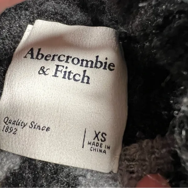Abercrombie & Fitch Mock Neck Fairisle Fluffy Sweater XS GUC - Image 8