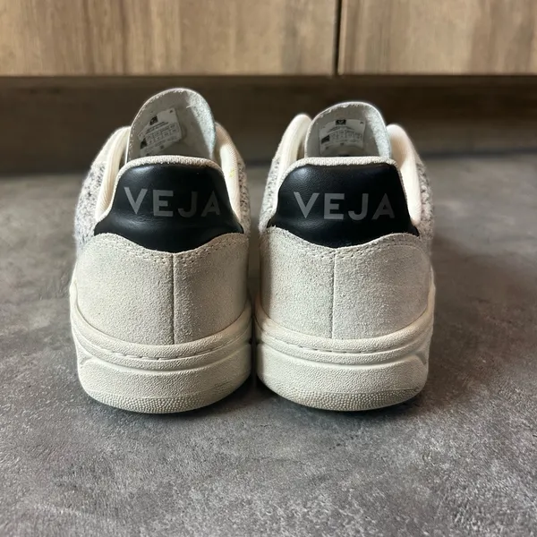 Veja V-10 Flannel Sneakers Snow/Black Size EU 37 US 6 - Image 7