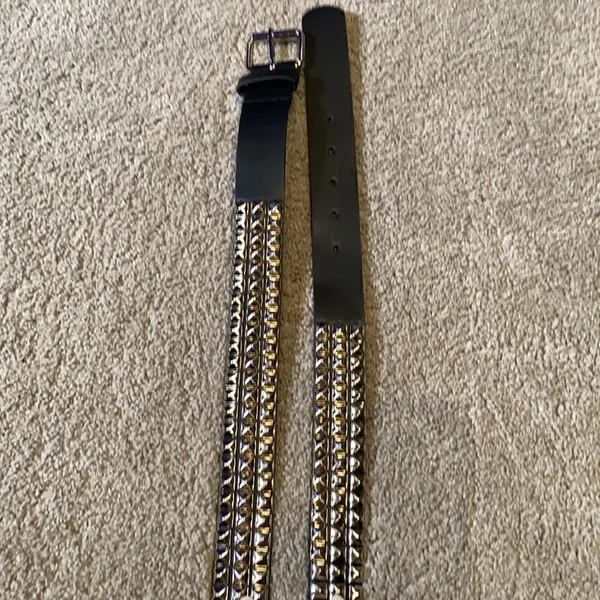 Women’s Black Belt with Silver Metal Detail Size M NWOT - Image 7