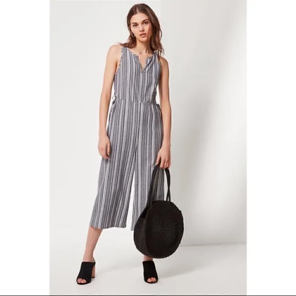 Lucca Couture Urban Outfitters Kendall Striped Cropped Jumpsuit Romper Small - Image 2