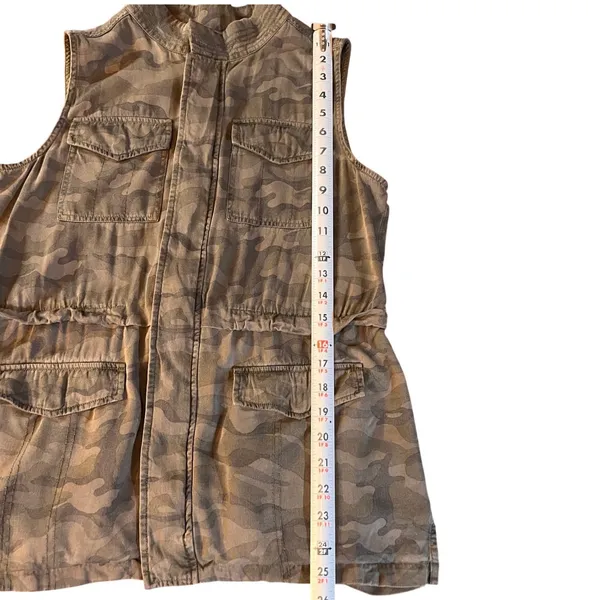 Altar'd State Camo Utility Vest Women's Size S Drawstring‎ Pockets Military - Image 4