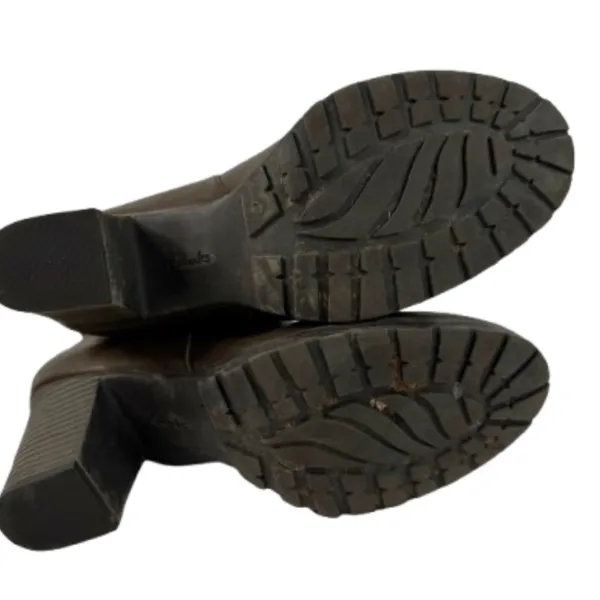 Clark’s Verona Brown Ankle Boots - Image 5