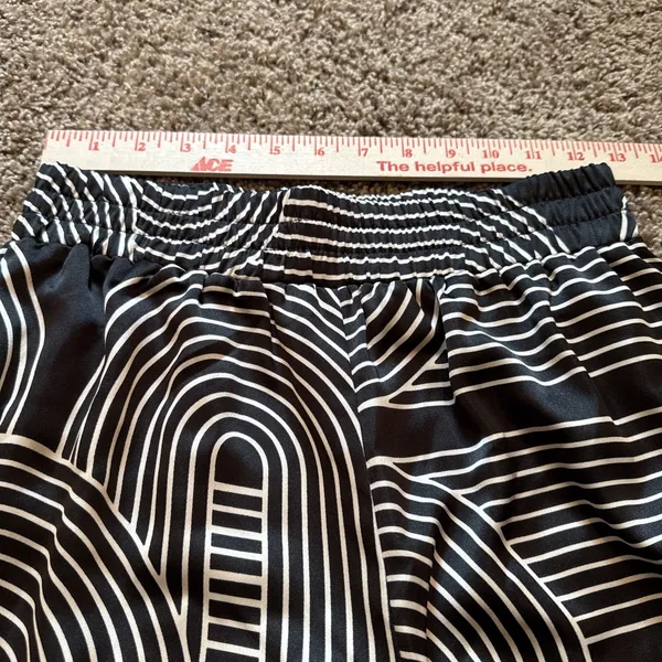 ASOS 4th & Reckless Black & White Satin Wide Leg Pants Size Small - Image 4
