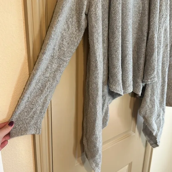 Torrid Grey Cardigan Sweater Size 1 - Image 3