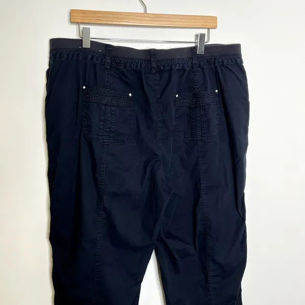 JM Collection Black Cargo Capri Pants - Image 4