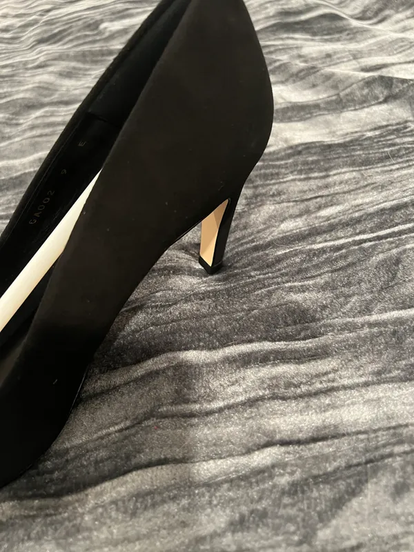 Good American suede heels Size 9 - Image 3