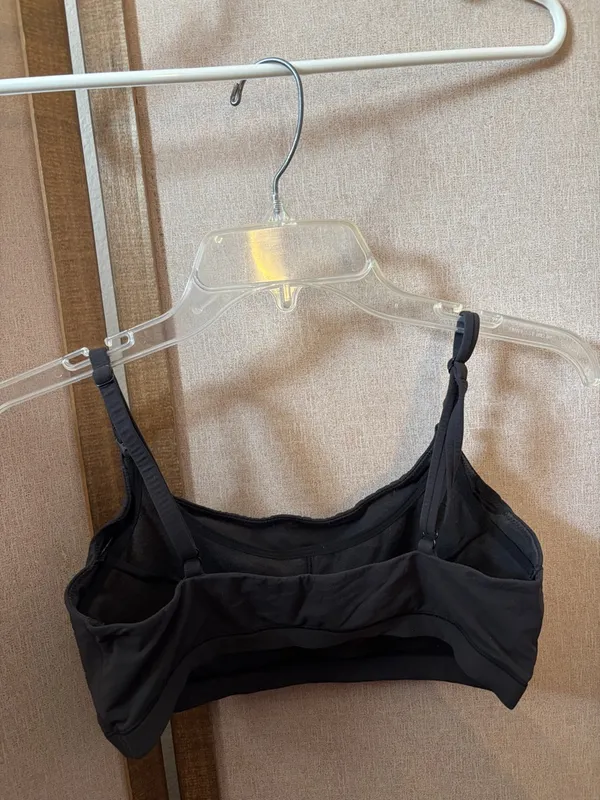 Skims Women's Seamless Bralette - Comfortable Everyday Support Large - Image 3