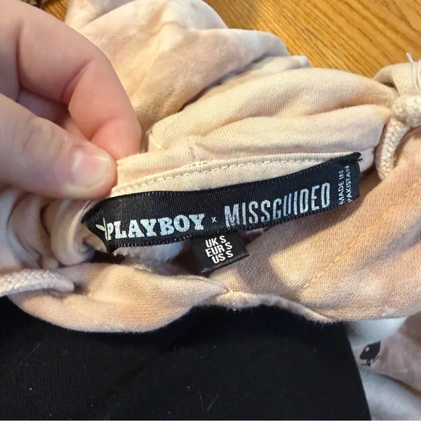 💜PLAYBOY Men's Tie-Dye Crewneck Sweatshirt - Beige/Pink - Image 3