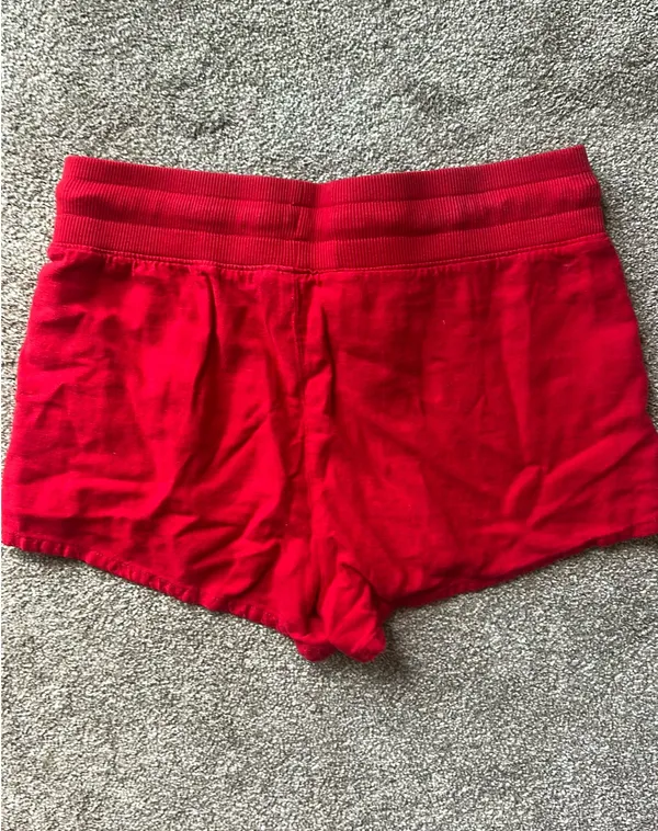 Red Shorts Size M - Image 2